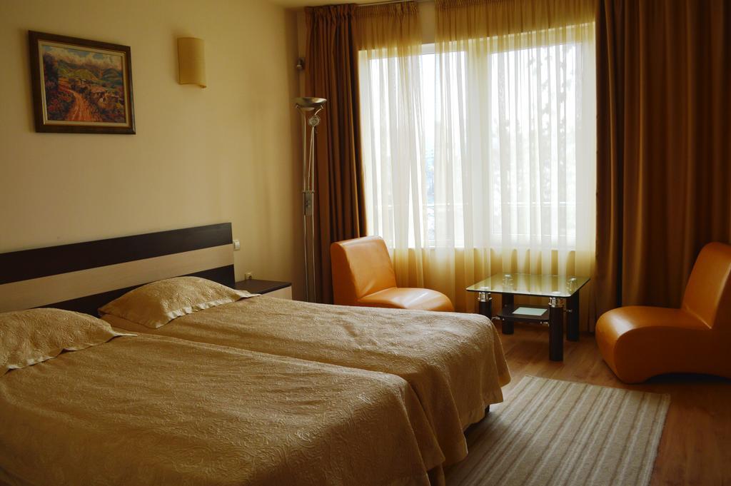 Hotel Avis ساندانسكي المظهر الخارجي الصورة